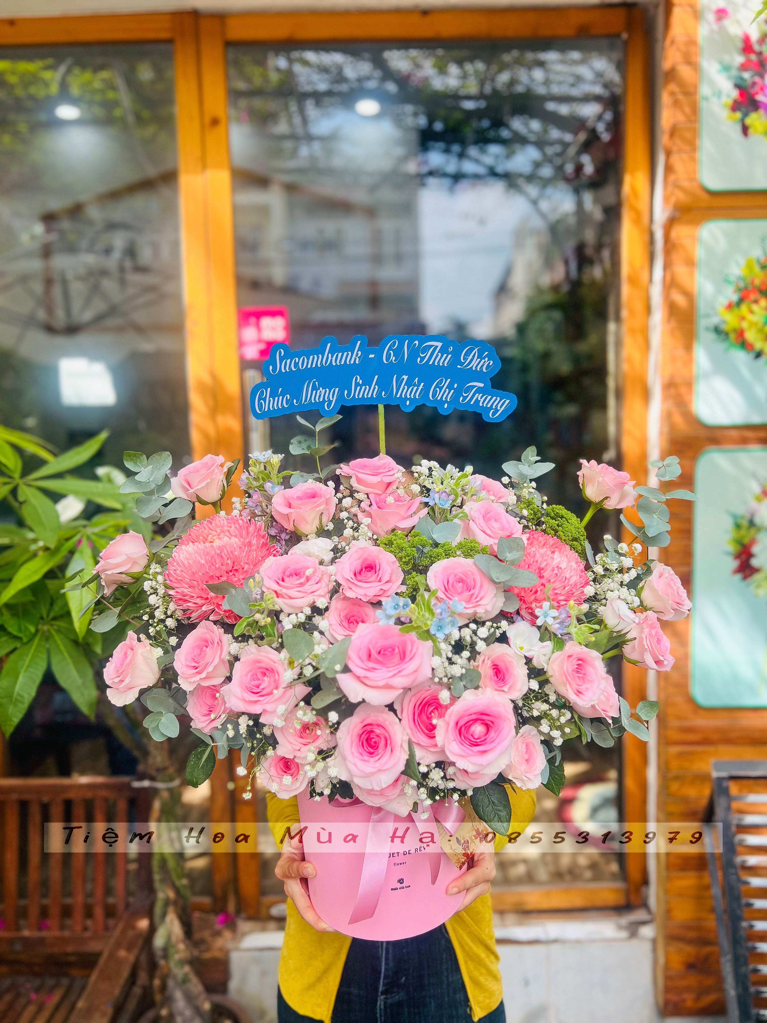 GIỎ HOA HỒNG LẠC THẦN MIX CÚC MẪU ĐƠN - GH16