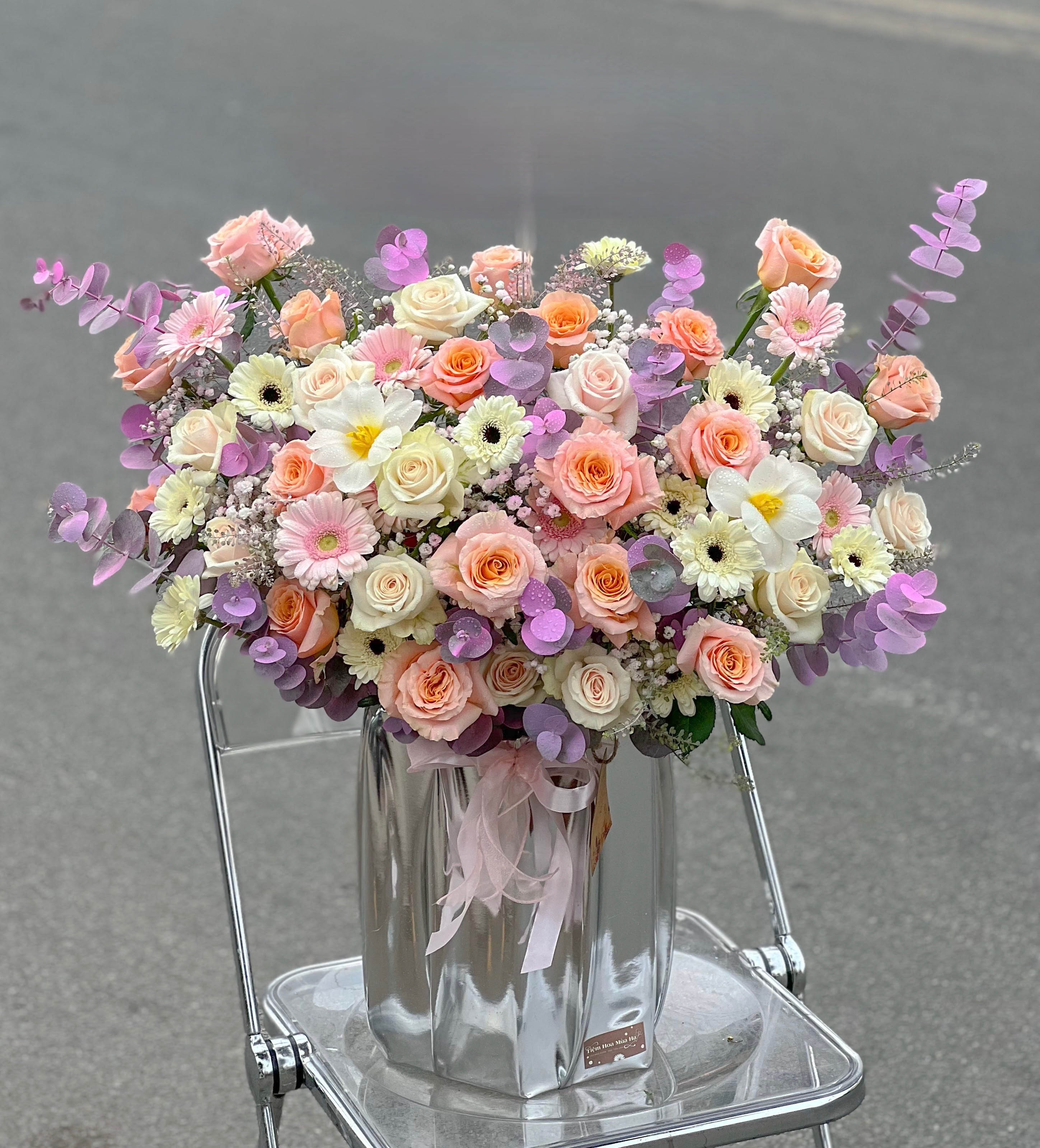 HỘP HOA TONE CAM PASTEL HOÀNH TRÁNG - GH121