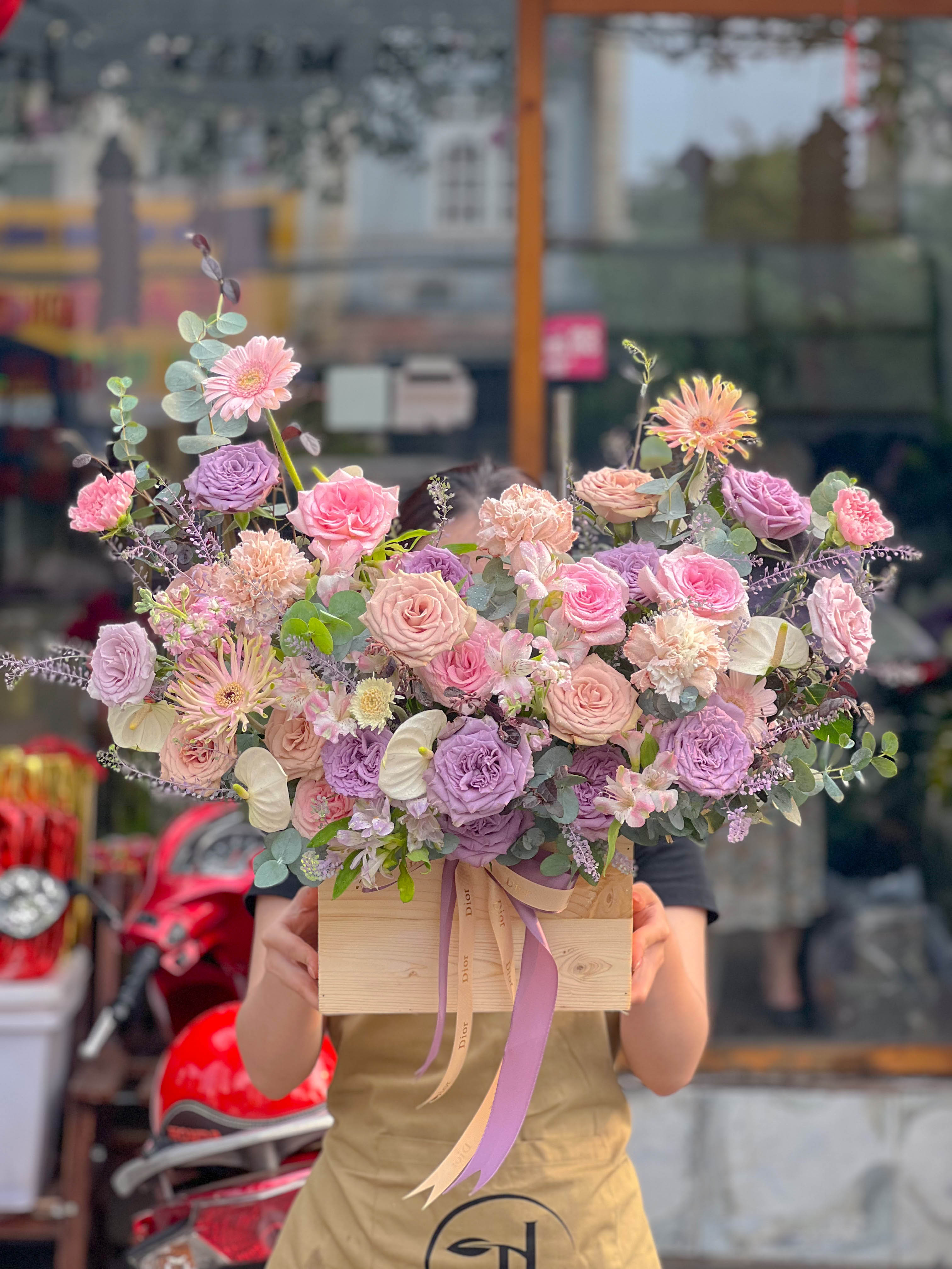 GIỎ HOA TONE HỒNG TÍM PASTEL - GH137