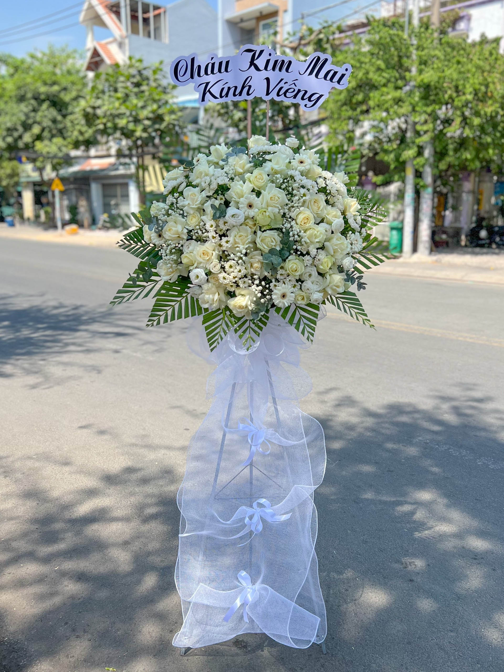 KỆ HOA CHIA BUỒN - HCB51