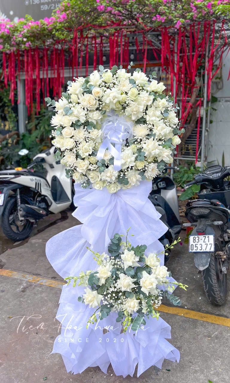 KỆ HOA CHIA BUỒN - KCB82