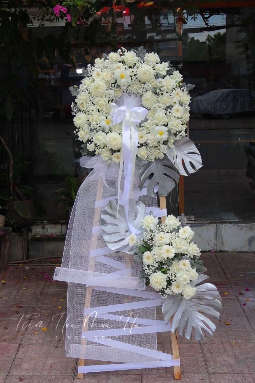 KỆ HOA CHIA BUỒN - KCB91